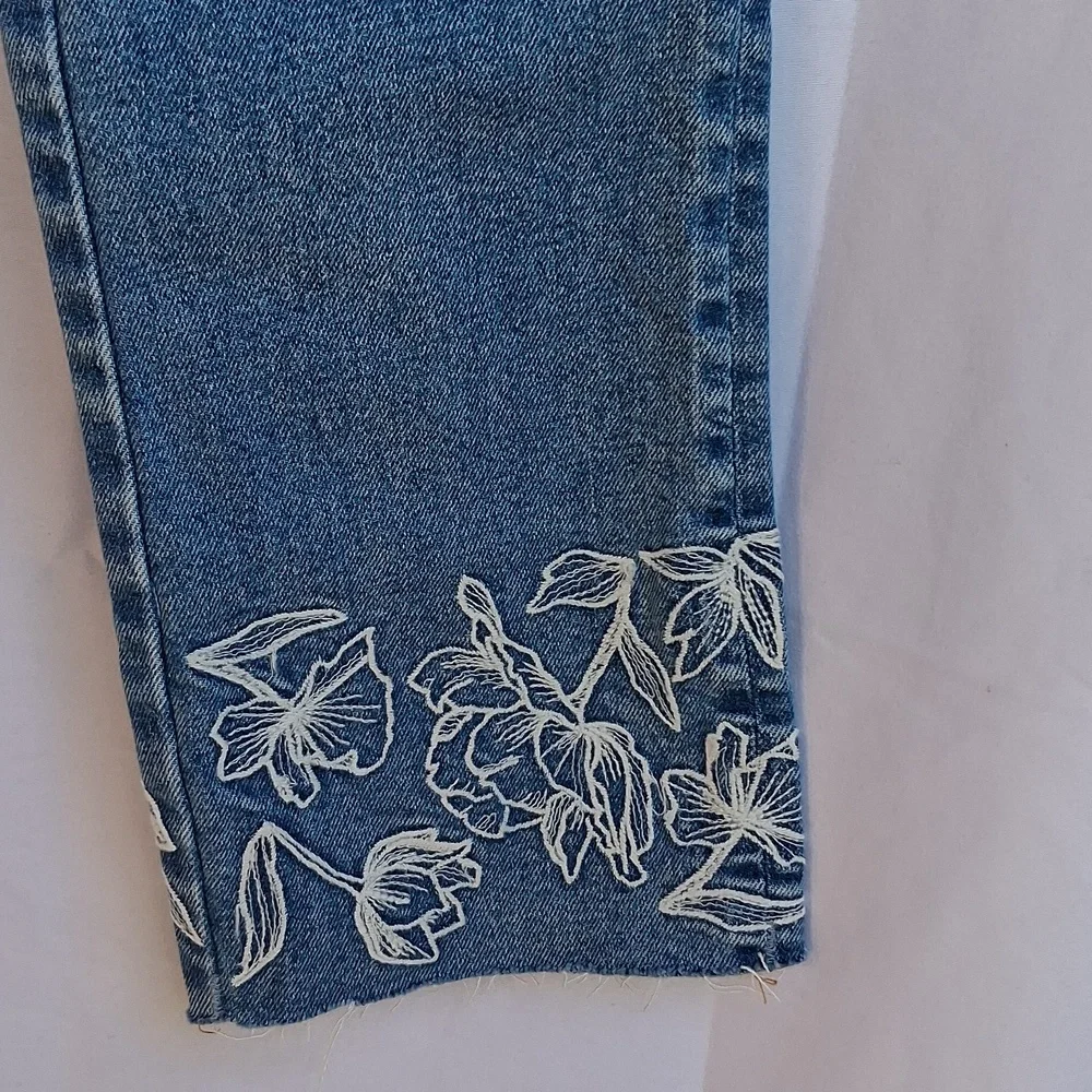 DRIFTWOOD embroidered jeans
